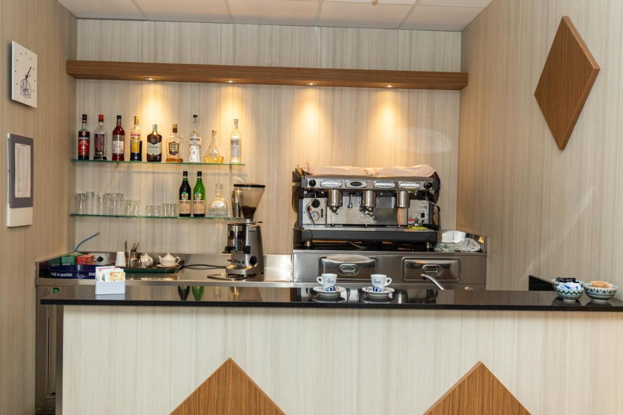 Xxv Aprile Casa Per Ferie Hotel Albenga Kültér fotó